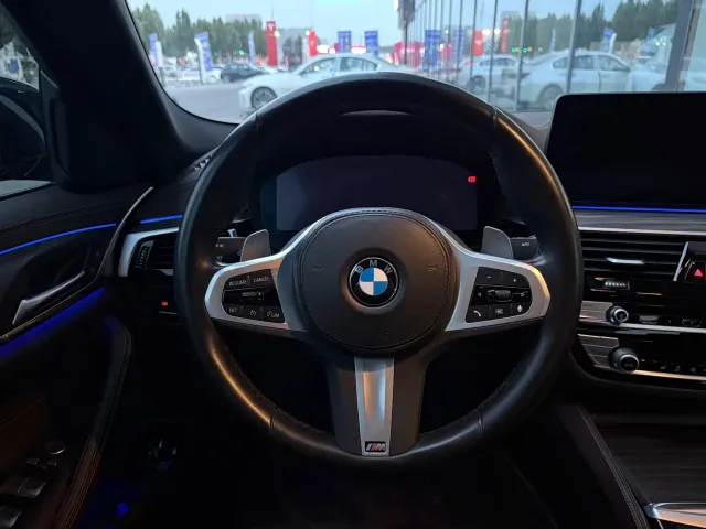BMW 5 Series — Фото автомобиля 6