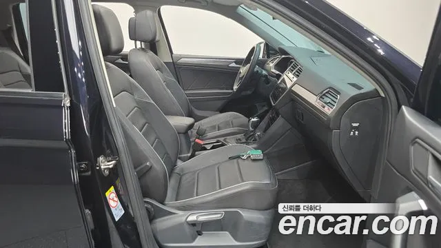 Volkswagen Tiguan — Фото автомобиля 17
