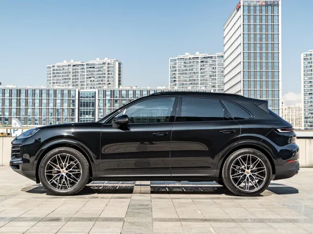 Porsche Cayenne — Фото автомобиля 4