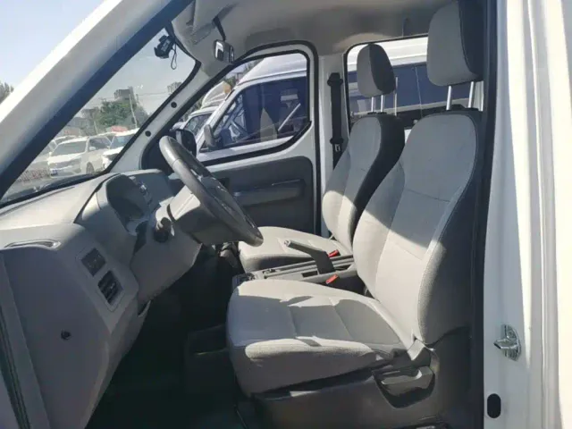 Wuling Motors Wuling Yangguang 2024 300KM Comfort Bus Version 75kW — Фото автомобиля 14