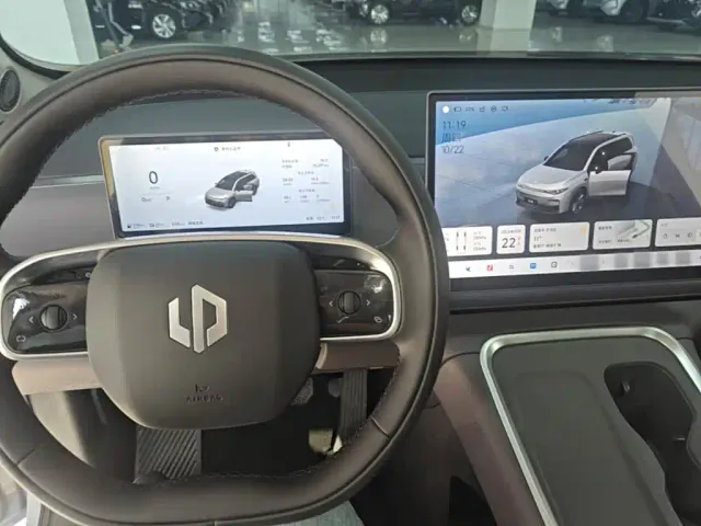 Leapmotor C16 — Фото автомобиля 9