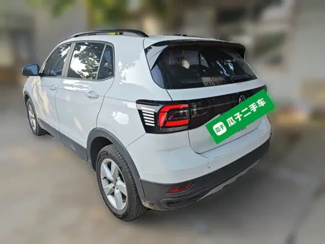Volkswagen T-Cross — Фото автомобиля 4
