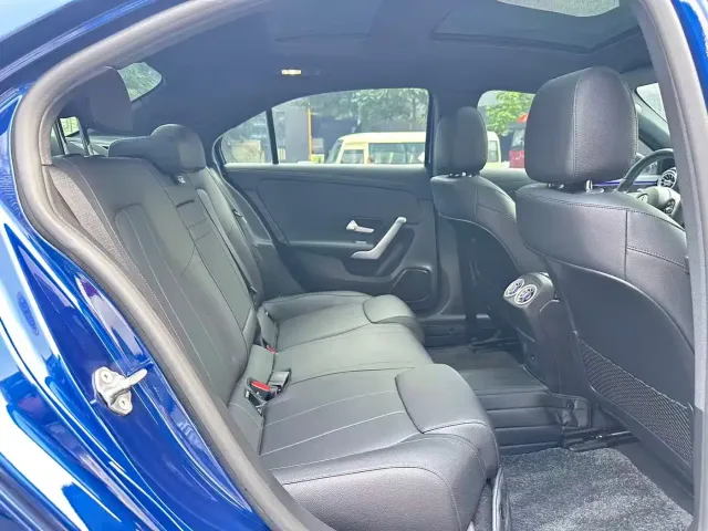 Mercedes-Benz A-Class — Фото автомобиля 12