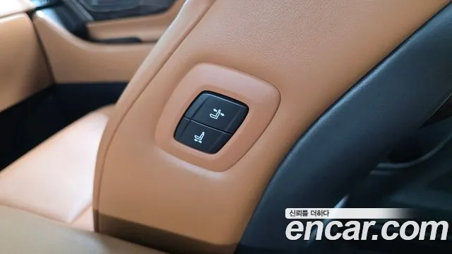 Toyota Alphard — Фото автомобиля 29