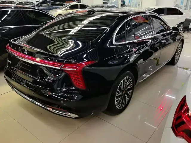 Hongqi H5 — Фото автомобиля 3