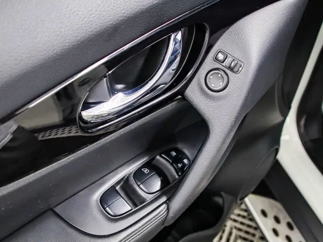 Nissan X-Trail — Фото автомобиля 6
