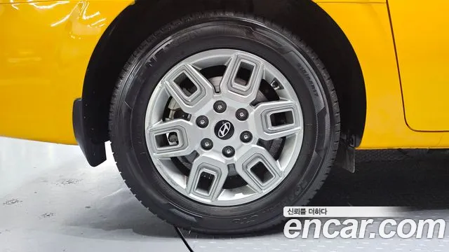 Hyundai Staria — Фото автомобиля 6