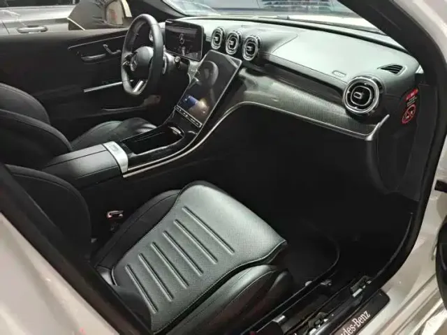 Mercedes-Benz C-Class — Фото автомобиля 6