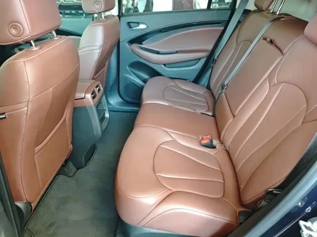 Buick Envision Plus — Фото автомобиля 16