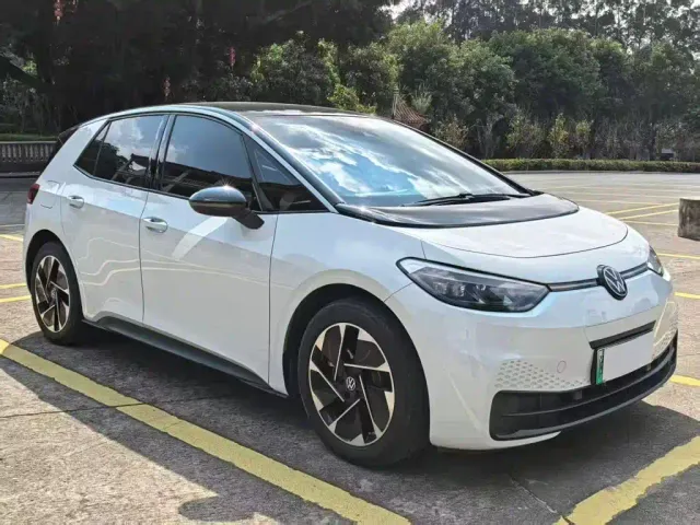 Volkswagen ID.3 — Фото автомобиля 3