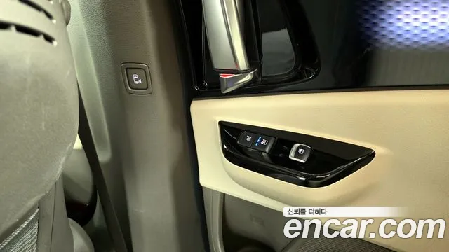 Kia Canival Carnival 4 поколение Бензин 9 мест Hi-Limousine — Фото автомобиля 19