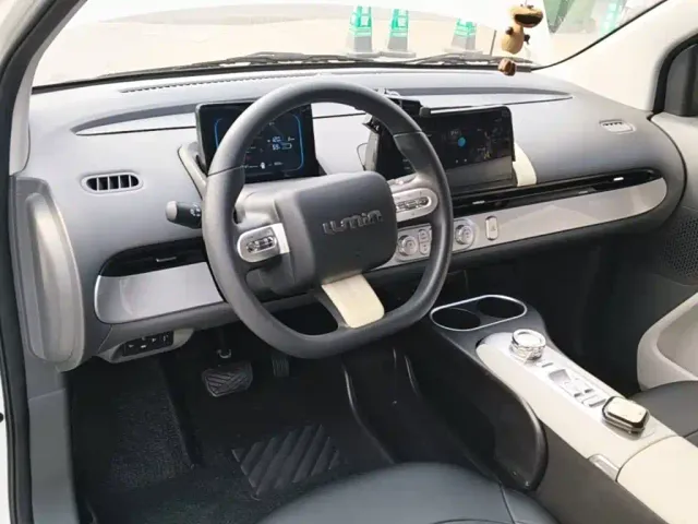 Changan Lumin — Фото автомобиля 9