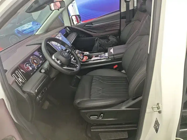 GAC Trumpchi M8 — Фото автомобиля 14