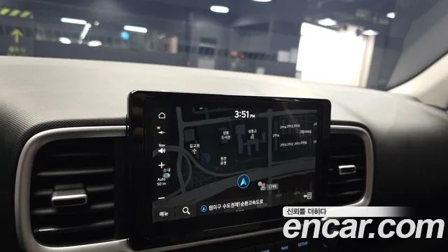 Hyundai Venue — Фото автомобиля 15