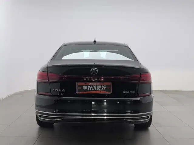 Volkswagen Passat — Фото автомобиля 4