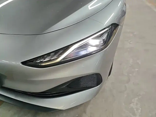 Roewe D7 — Фото автомобиля 23