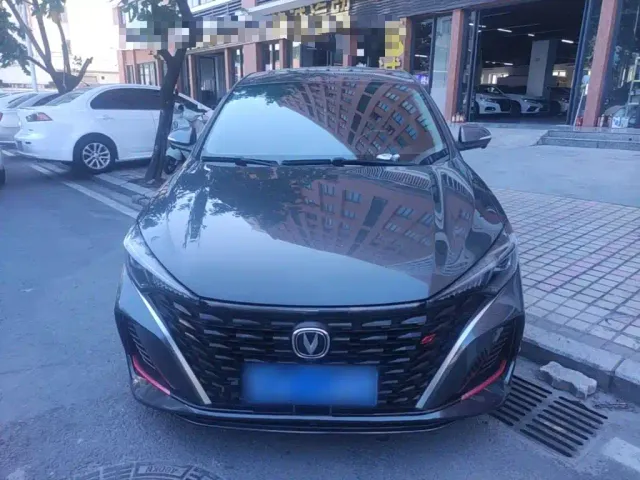 Changan Eado — Фото автомобиля 2