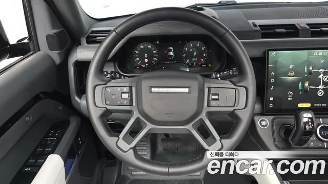 Land Rover Defender Defender (L663) 110 P300 X-Dynamic SE — Фото автомобиля 6