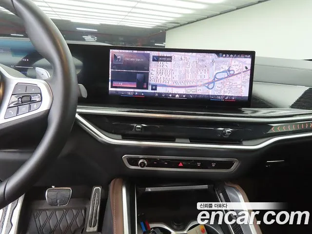 BMW X6 xDrive40i M Sport — Фото автомобиля 10