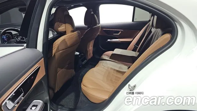 Mercedes-Benz E-Class W214 — Фото автомобиля 17