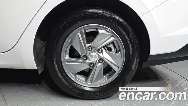 Hyundai Avante — Фото автомобиля 6