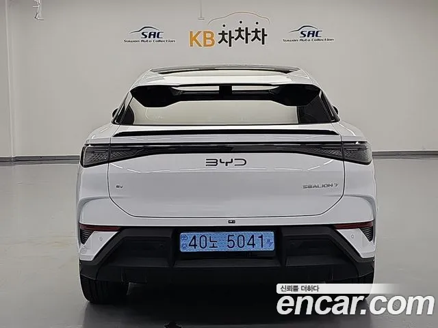 BYD Sealion 7 — Фото автомобиля 3