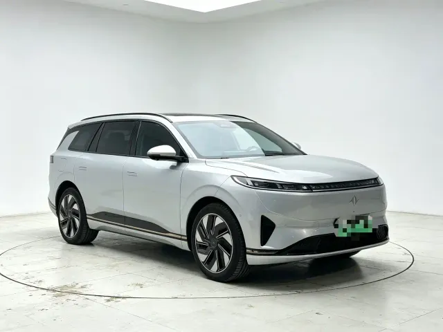 Dongfeng eπ 008 — Фото автомобиля 2