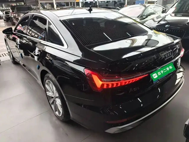 Audi A6L — Фото автомобиля 4