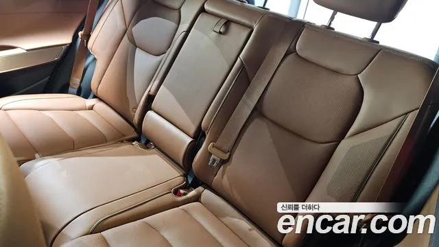 Genesis GV70 2.5T Бензин AWD — Фото автомобиля 26