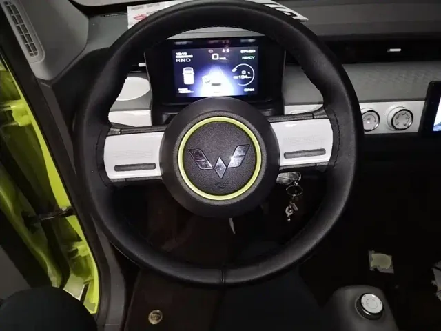 Wuling Hongguang Mini EV — Фото автомобиля 10
