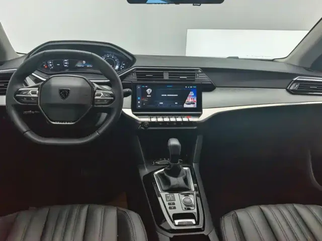 Peugeot 408 — Фото автомобиля 12