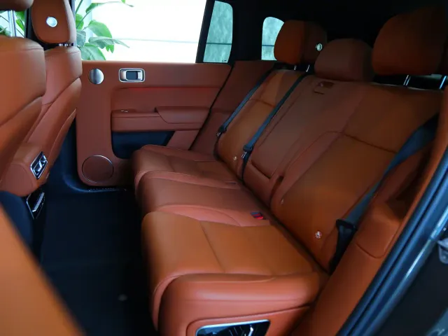 Li Auto L7 — Фото автомобиля 14
