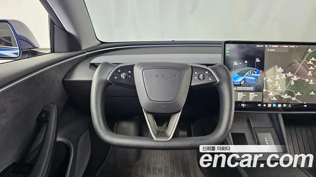 Tesla Model 3 — Фото автомобиля 13