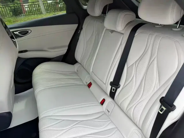 BYD Seal 06 GT — Фото автомобиля 8