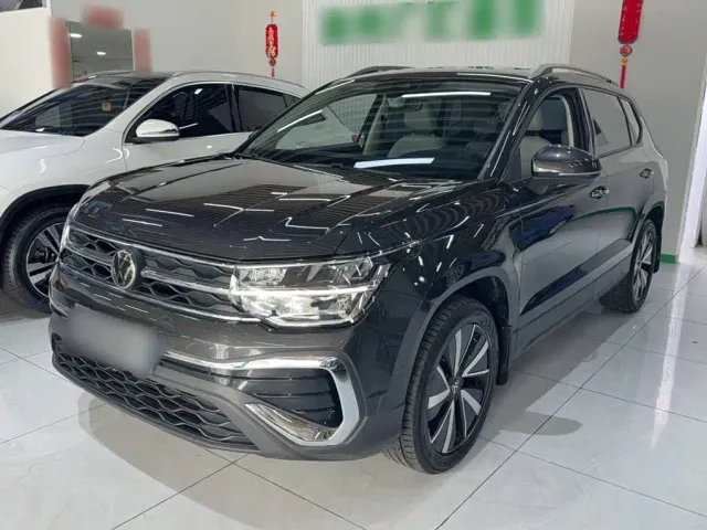 Фотография автомобиля — Volkswagen Tharu