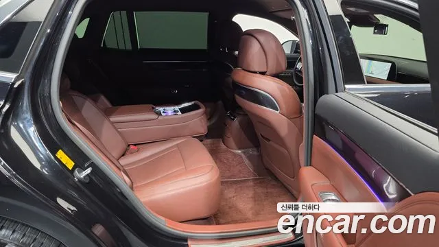 Genesis G90 Бензин 3.5 Turbo 2WD — Фото автомобиля 4