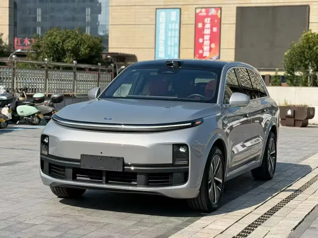 Фотография автомобиля — Li Auto L8