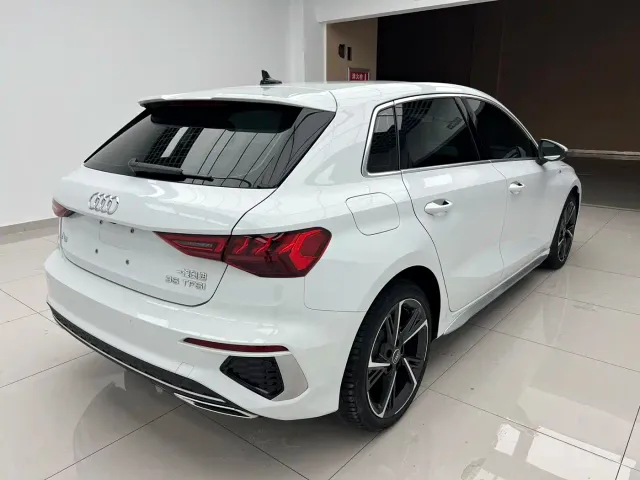 Audi A3 — Фото автомобиля 4