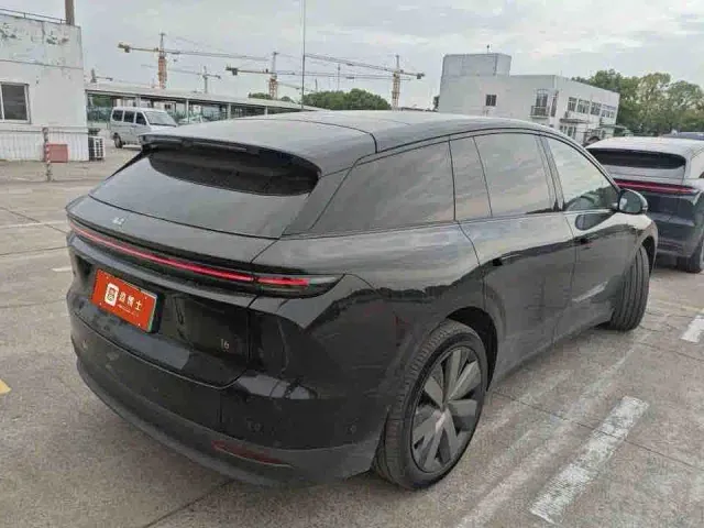 Li Auto i6 — Фото автомобиля 4