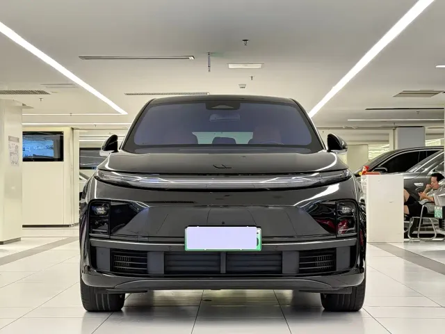 Li Auto L7 — Фото автомобиля 2