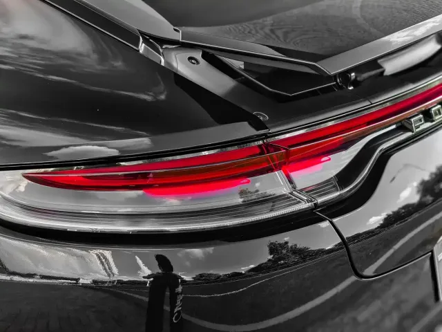 Porsche Panamera 2022 Panamera Executive Long Wheelbase 2.9T — Фото автомобиля 8
