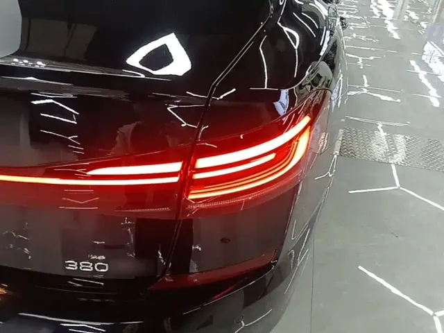 Volkswagen Passat — Фото автомобиля 7