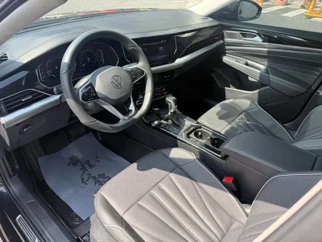 Volkswagen Passat — Фото автомобиля 8