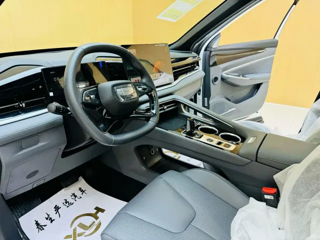 Geely Boyue — Фото автомобиля 4