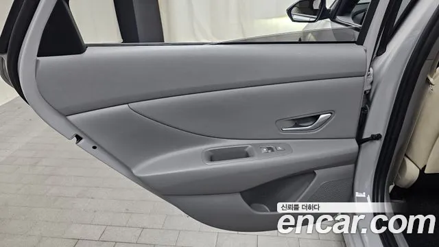 Hyundai AVANTE Avante (CN7) — Фото автомобиля 25