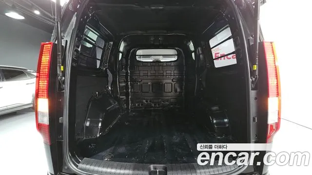 Hyundai Staria Staria Карго 5 мест — Фото автомобиля 17