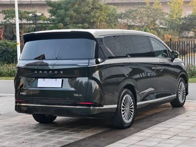 Arcfox Wendao V9 — Фото автомобиля 8
