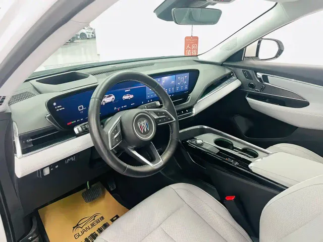 Buick E5 — Фото автомобиля 6