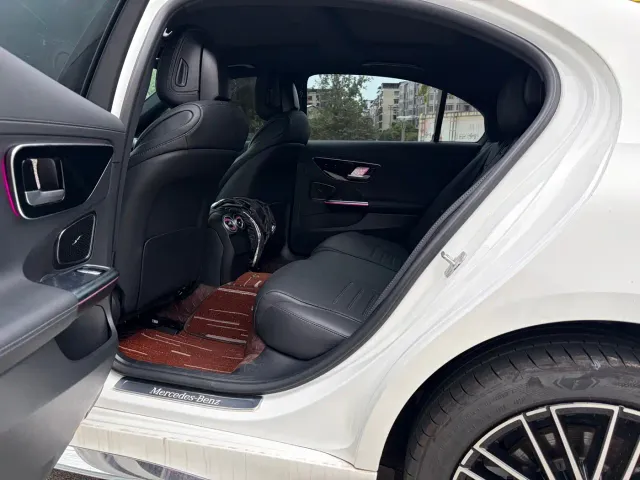 Mercedes-Benz C-Class — Фото автомобиля 6