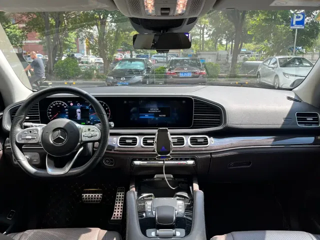 Mercedes-Benz GLS-Class — Фото автомобиля 7